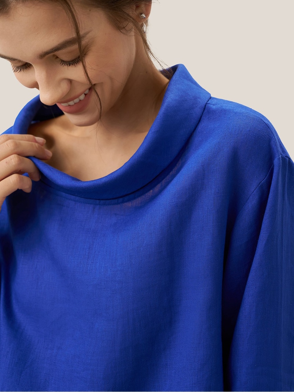 Cool-Touch Natural Linen Lintico
100% Linen Draped Neck Top HOLLIS - Picture 5 of 12
